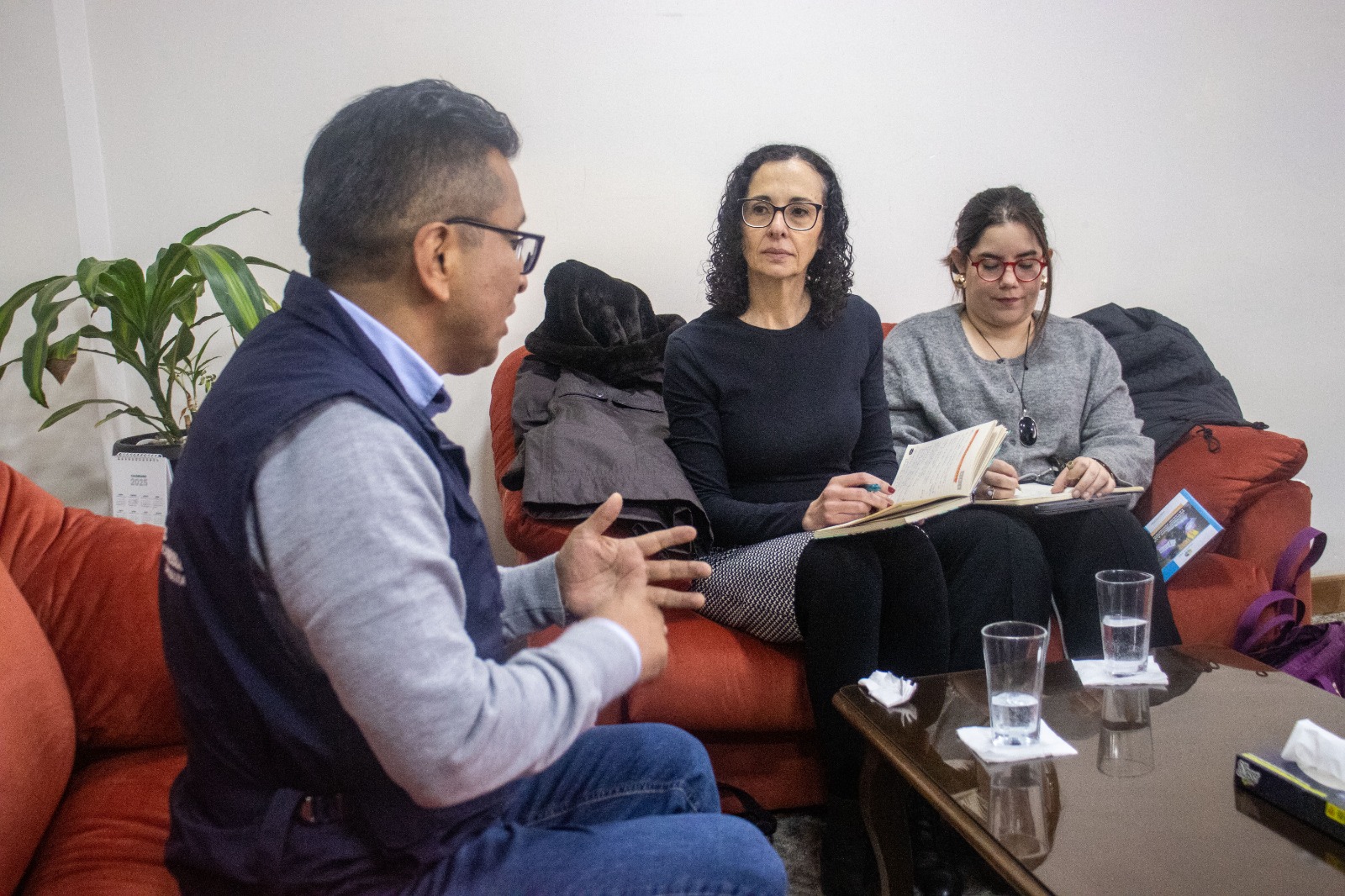 DEFENSOR DEL PUEBLO SE REÚNE CON EL CPJ PARA ACCIONES DE PROTECCIÓN DE LOS DERECHOS HUMANOS DE TRABAJADORES DE LA PRENSA