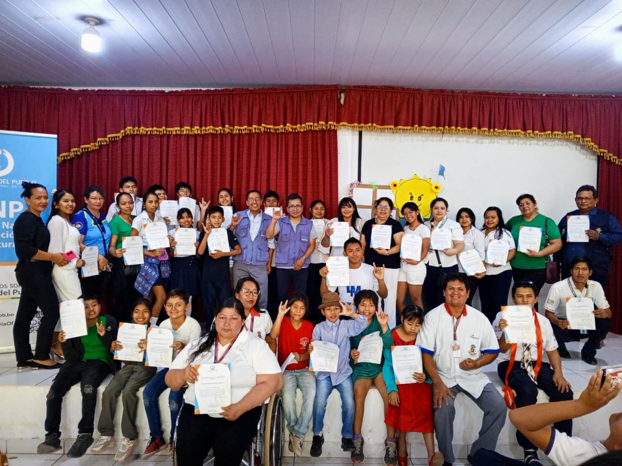 TRINIDAD: DEFENSORÍA DEL PUEBLO PROMUEVE EXPRESIÓN ARTÍSTICA DE PERSONAS SORDAS EN 4TO. FESTIVAL CULTURAL EN LENGUA DE SEÑAS BOLIVIANA