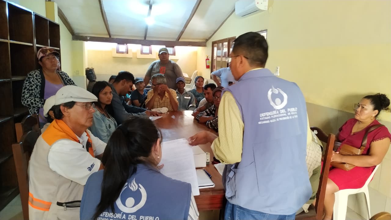 DEFENSORÍA DEL PUEBLO INTERVIENE ANTE PREOCUPACIÓN DE VECINOS DE VIVIENDAS SOCIALES