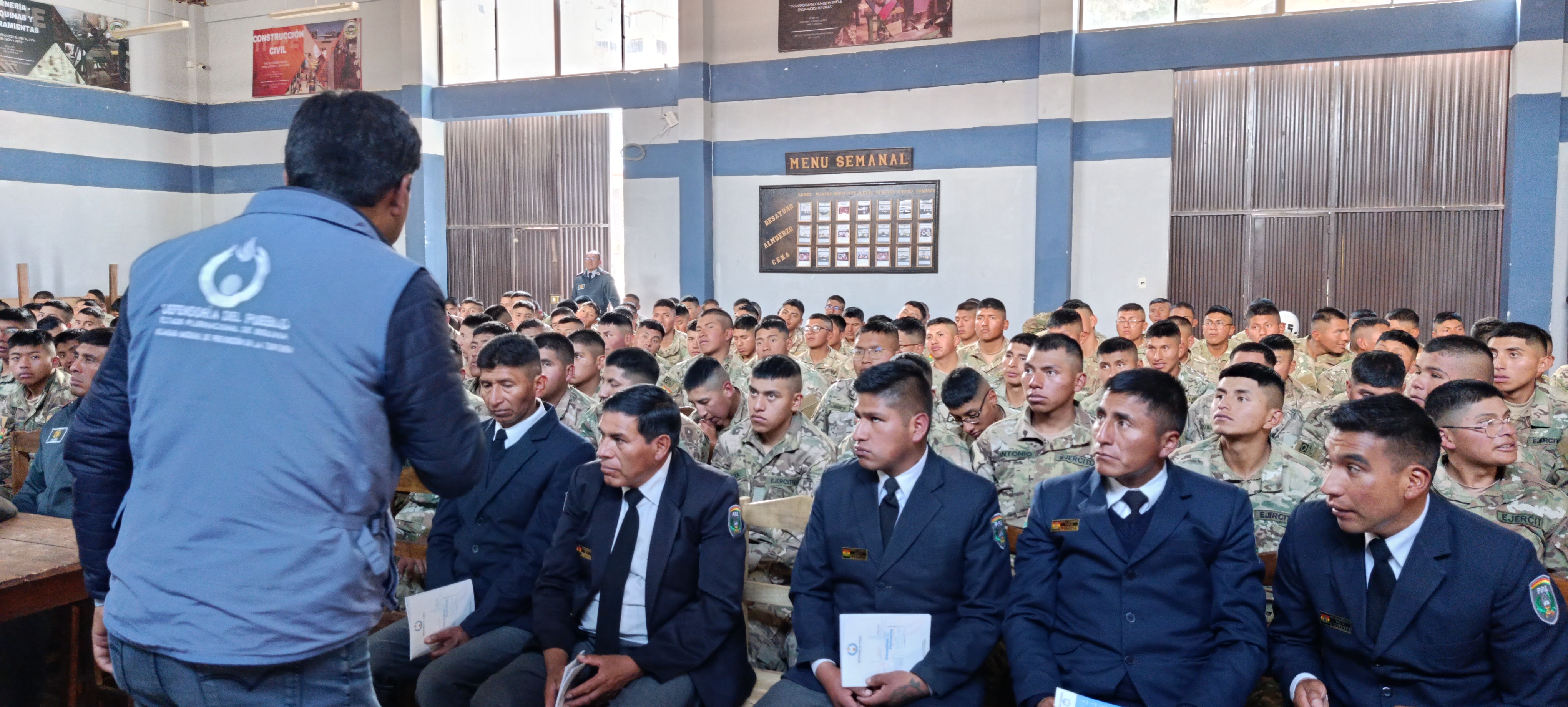DEFENSORÍA DEL PUEBLO CAPACITA EN DERECHOS HUMANOS Y PREVENCIÓN DE LA TORTURA A 200 SOLDADOS DEL INSTITUTO TÉCNICO PROMOCIÓN PROFESIONAL DEL EJÉRCITO