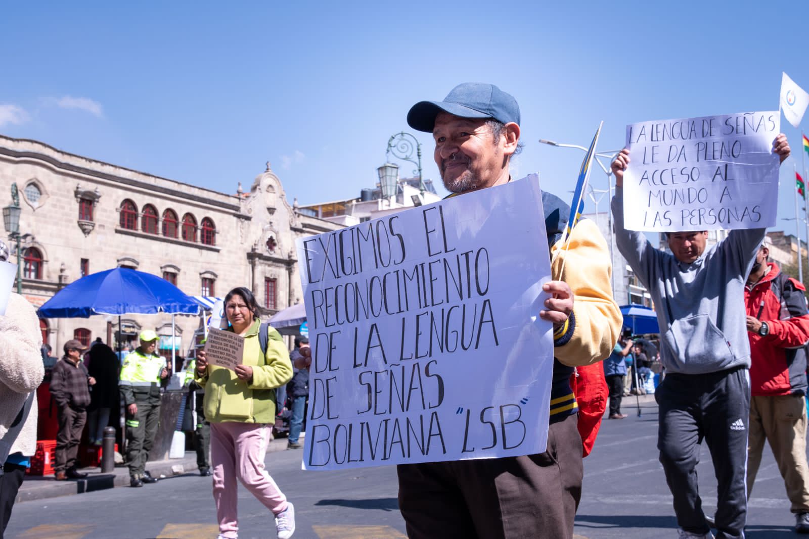 DEFENSORÍA DEL PUEBLO PARTICIPA EN CAMINATA CONMEMORANDO  LA SEMANA INTERNACIONAL DE PERSONAS SORDAS