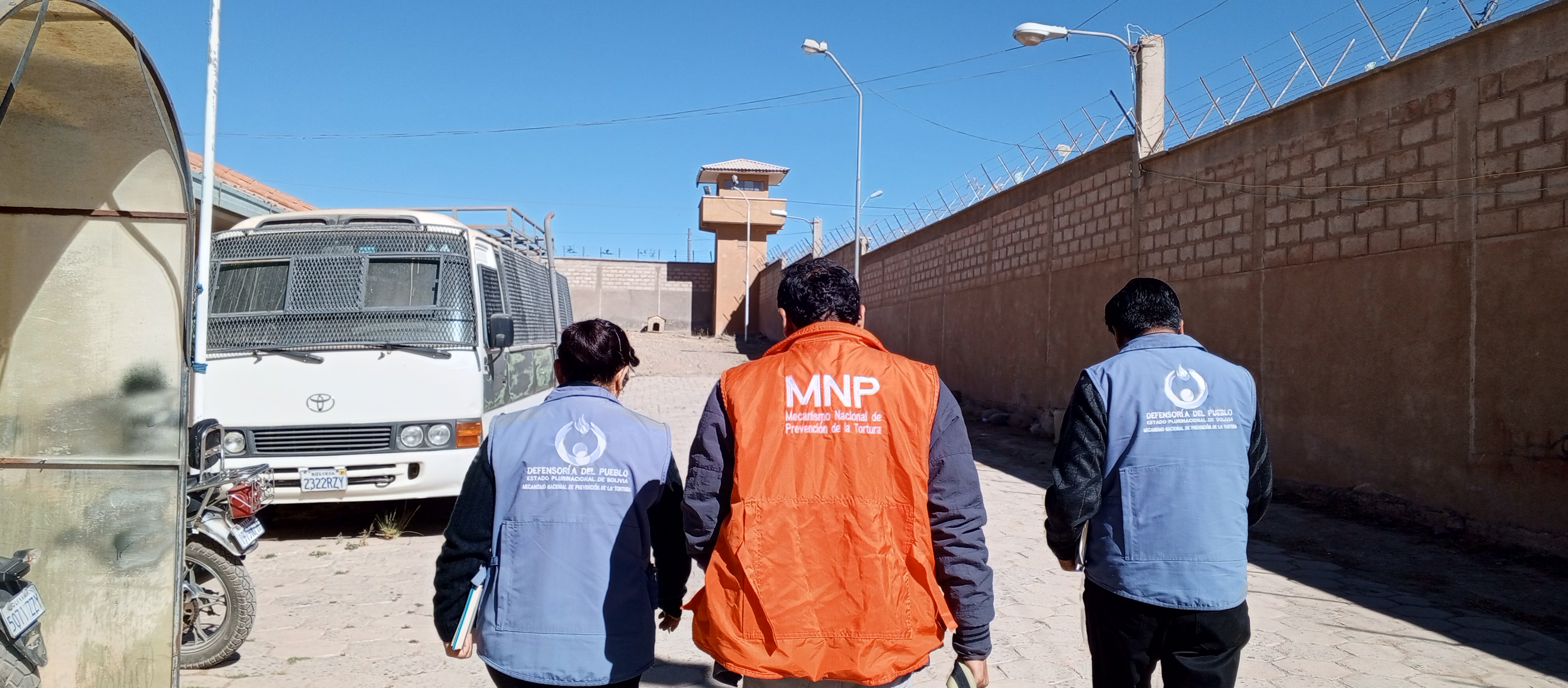 DEFENSORÍA DEL PUEBLO ALERTA SOBRE CRÍTICA SITUACIÓN EN CÁRCELES Y EXIGE CINCO ACCIONES URGENTES