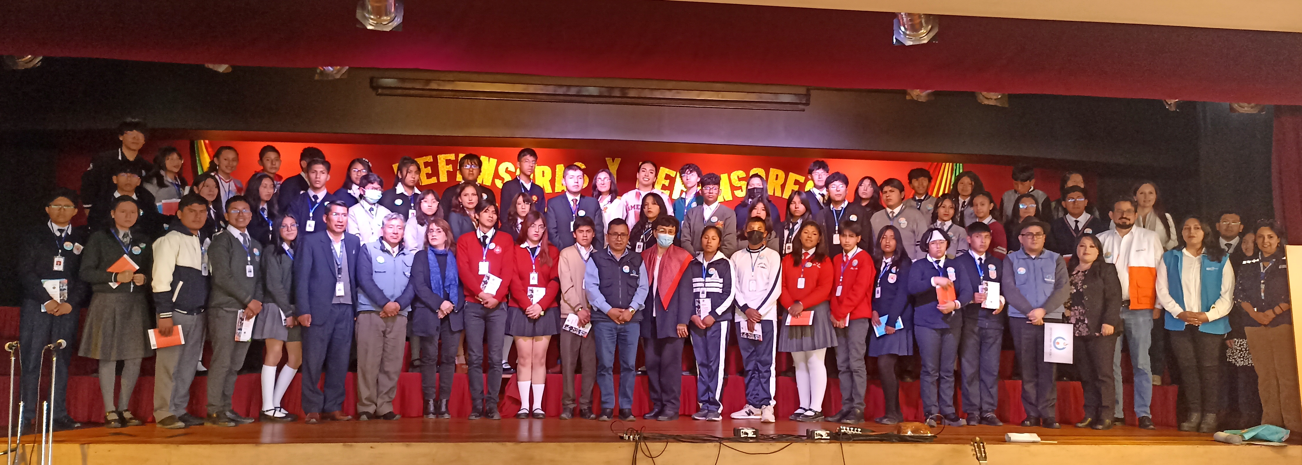 LA PAZ: DEFENSORAS Y DEFENSORES ESTUDIANTILES SON ACREDITADOS Y ASUMEN EL COMPROMISO DE “DEFENDER Y CUIDAR LA VIDA”