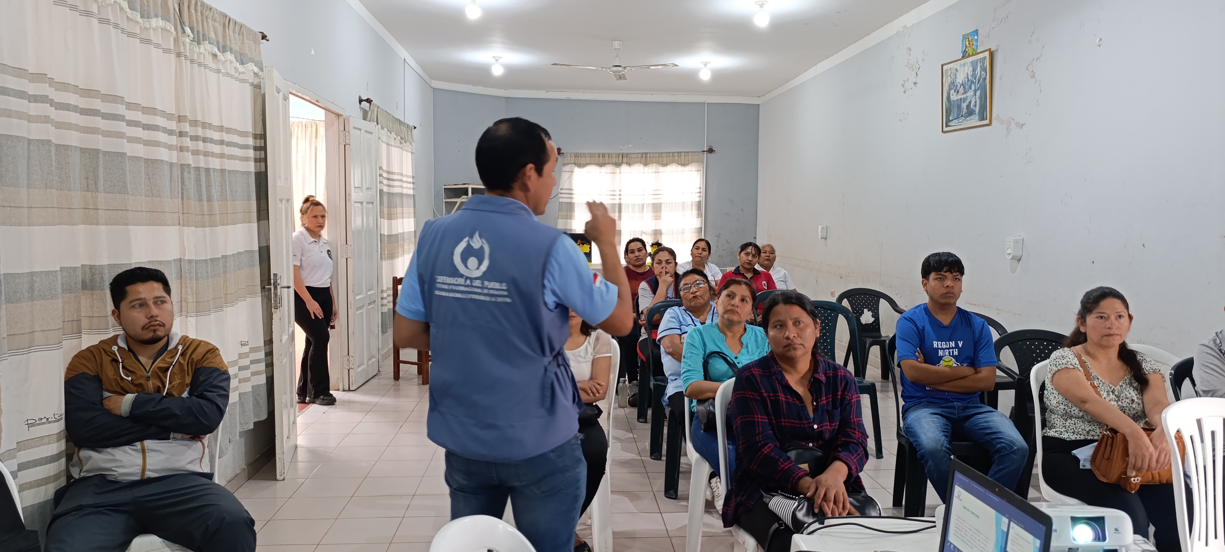 DEFENSORÍA DEL PUEBLO CAPACITA A FUNCIONARIOS PÚBLICOS DE YACUIBA EN PREVENCIÓN DE LA TORTURA Y PROMOCIÓN DE DERECHOS HUMANOS