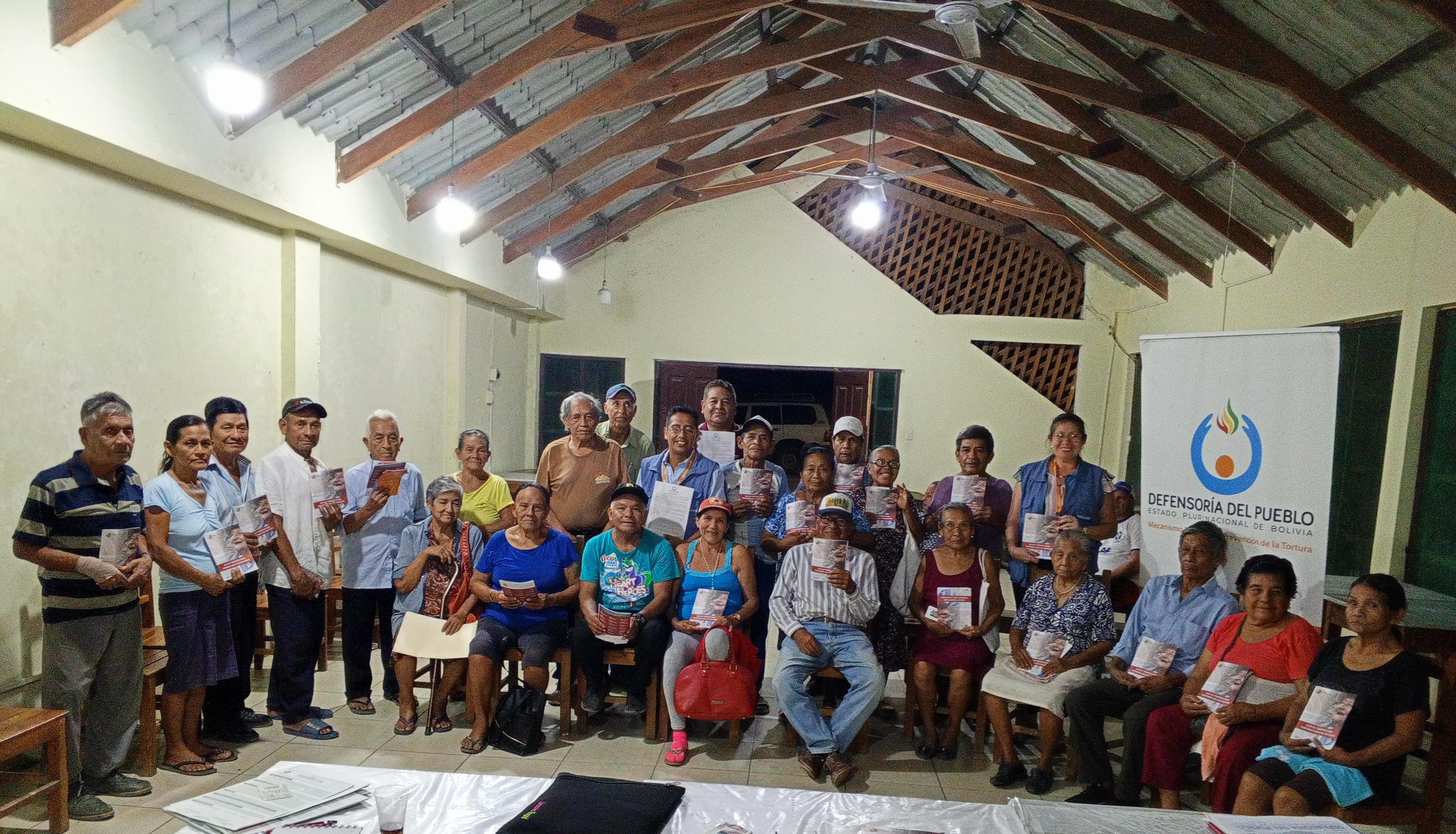 BENI: DEFENSORÍA DEL PUEBLO SOCIALIZA DERECHOS CON LA ASOCIACIÓN DEL ADULTO MAYOR DE RURRENABAQUE Y FORTALECE ALIANZA