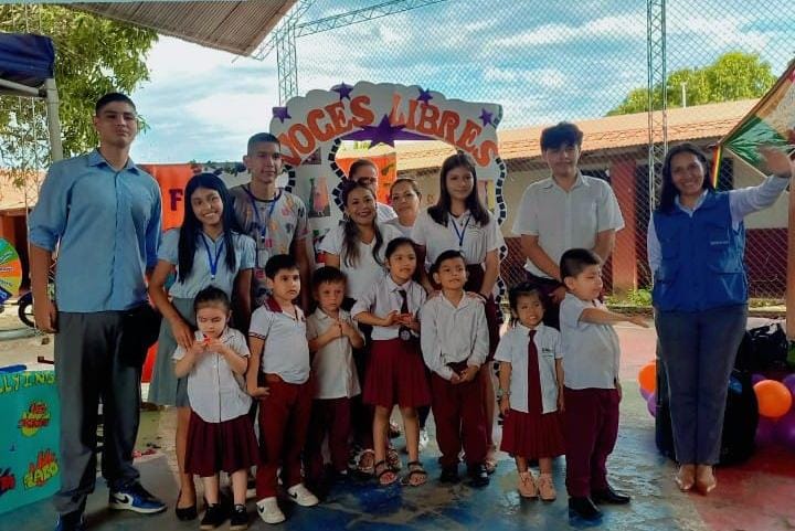 DEFENSORÍA DEL PUEBLO PARTICIPA EN FERIA DE PREVENCIÓN DE LA VIOLENCIA ORGANIZADA POR DEFENSORES ESTUDIANTILES DE LA U.E. EMILIA DE HECKER