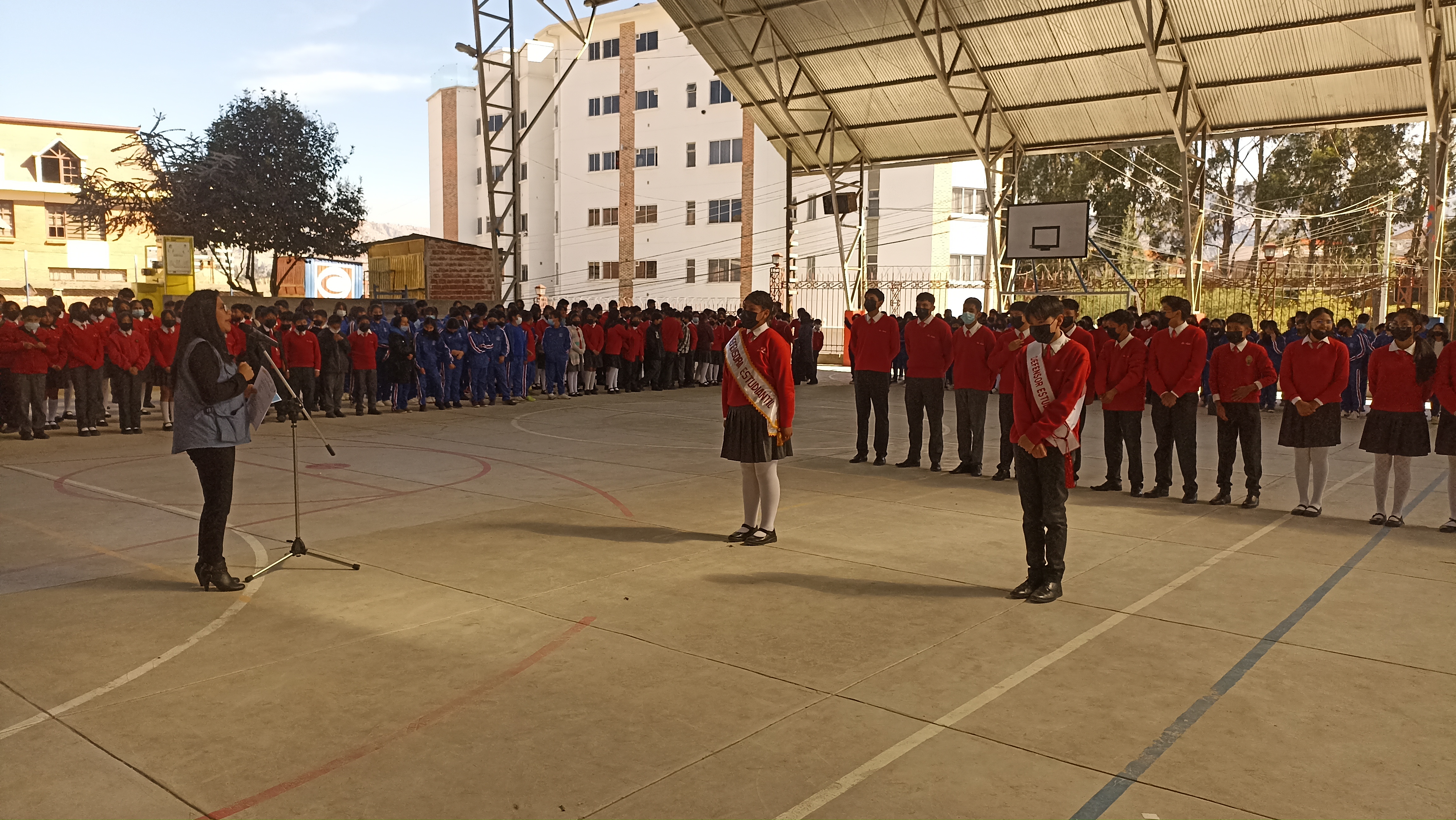 DEFENSORÍA DEL PUEBLO POSESIONA DEFENSORES ESTUDIANTILES DE LA UNIDAD EDUCATIVA SAN ANDRÉS “A” EN LA PAZ