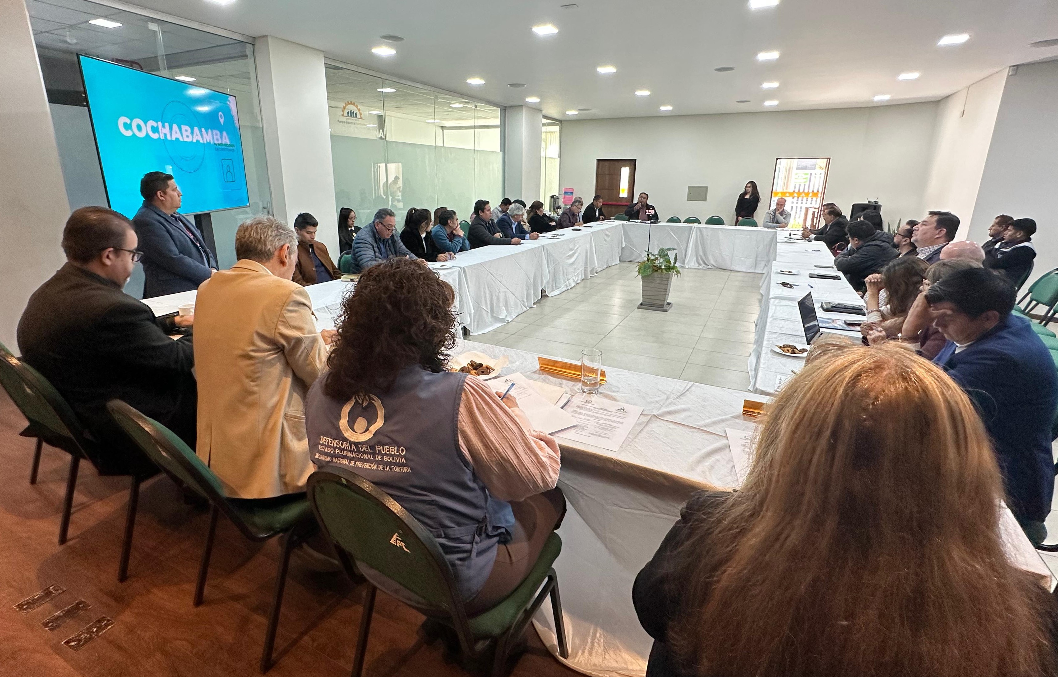 PRONUNCIAMIENTO DE SECTORES PRODUCTIVOS Y DE SERVICIOS DE COCHABAMBA PIDEN RESGUARDAR DERECHOS FUNDAMENTALES EN MESA DE DIALOGO CONVOCADA POR LA DEFENSORÍA DEL PUEBLO