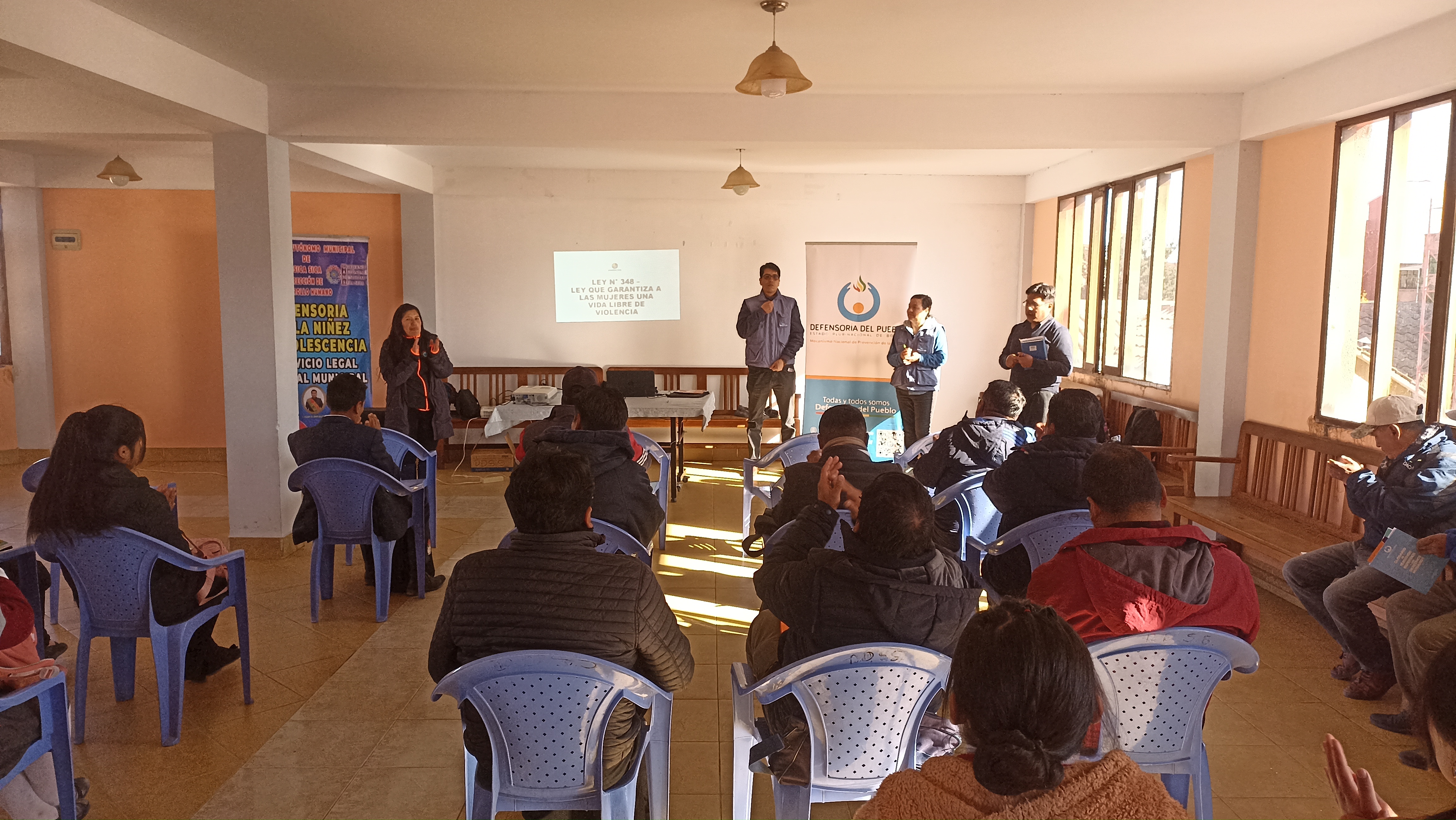 DIRECTORES Y ESTUDIANTES DEL MUNICIPIO DE SICA SICA RECIBEN CAPACITACIÓN EN DERECHOS HUMANOS Y PREVENCIÓN DE LA VIOLENCIA EN TALLER DICTADO POR LA DEFENSORÍA DEL PUEBLO